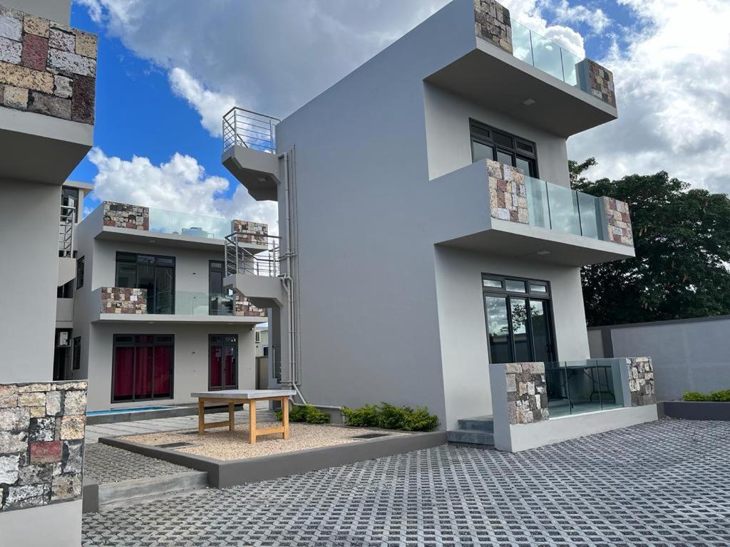 John House 2 Bedrooms No 4 Flic en Flac Exterior photo