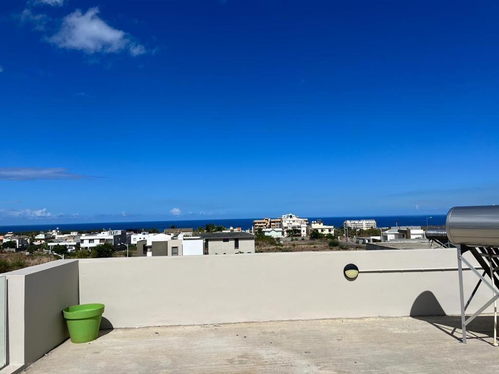 John House 2 Bedrooms No 4 Flic en Flac Exterior photo